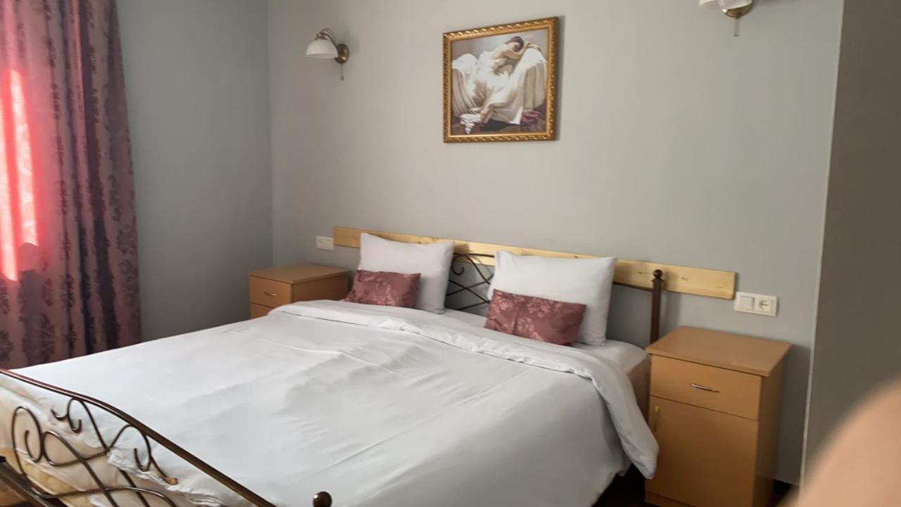Yeghevnut Hotel Goris Luaran gambar