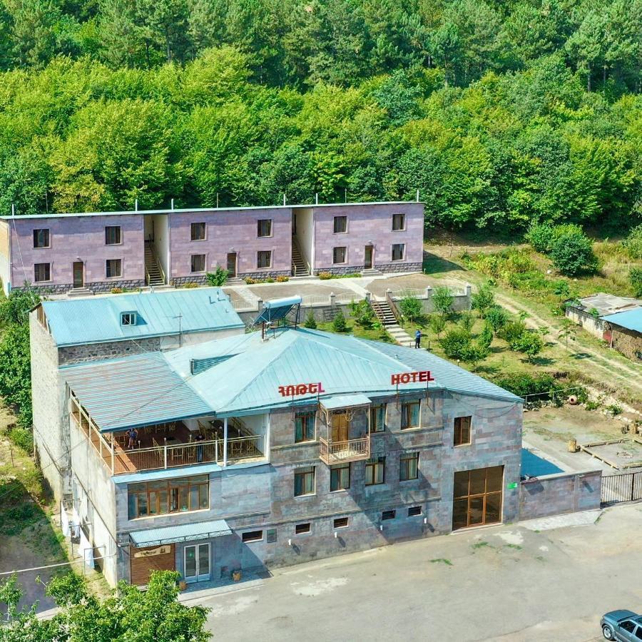 Yeghevnut Hotel Goris Luaran gambar