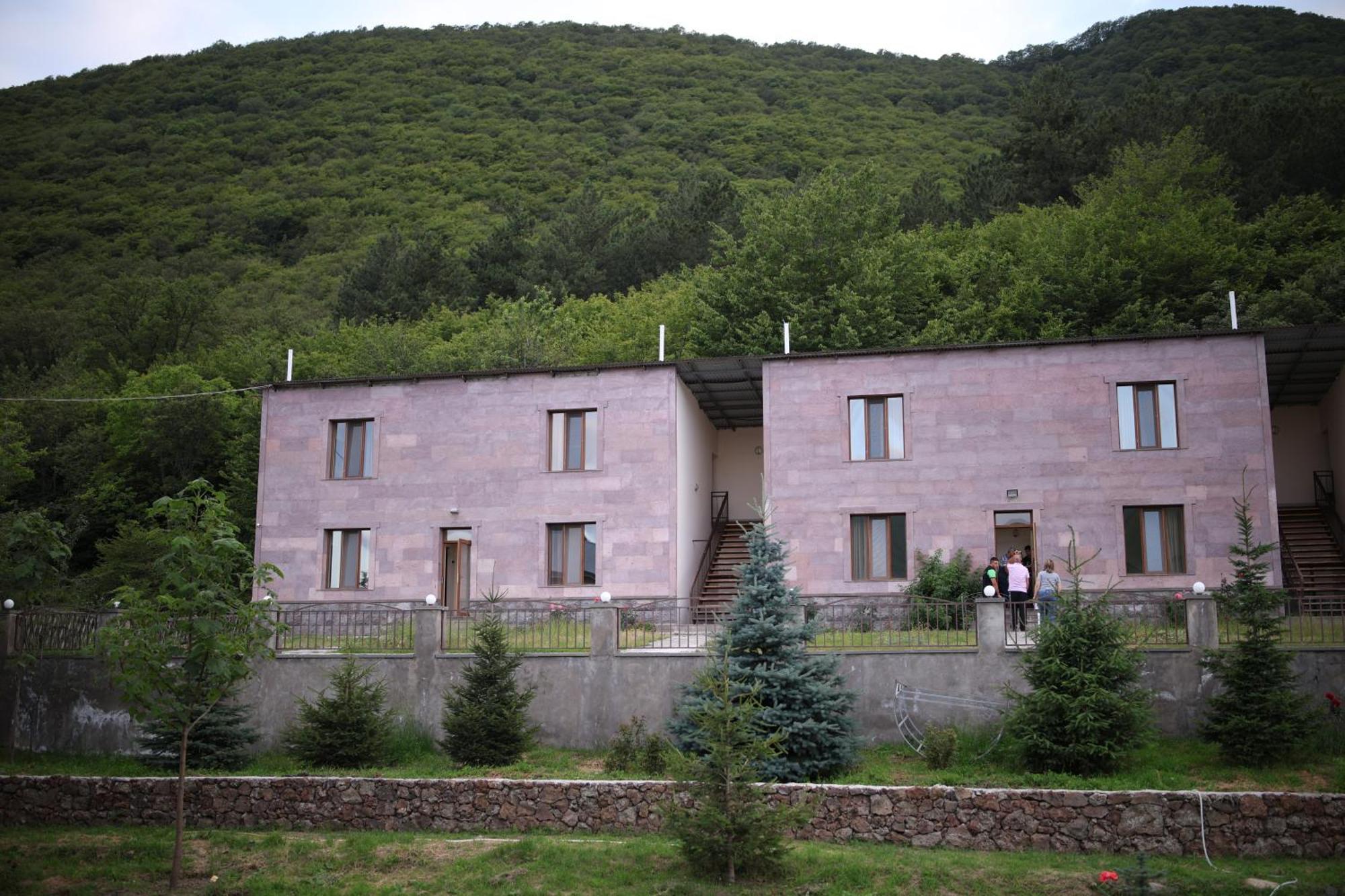Yeghevnut Hotel Goris Luaran gambar