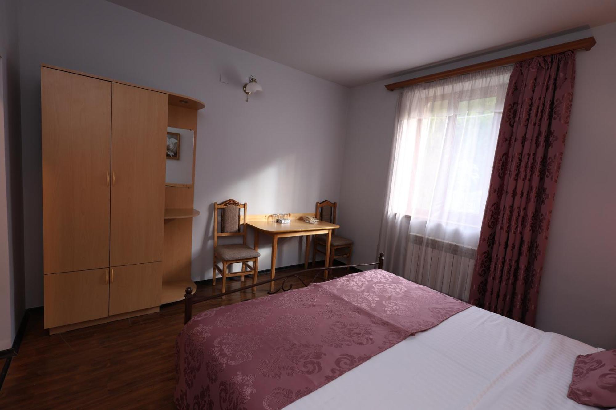 Yeghevnut Hotel Goris Luaran gambar
