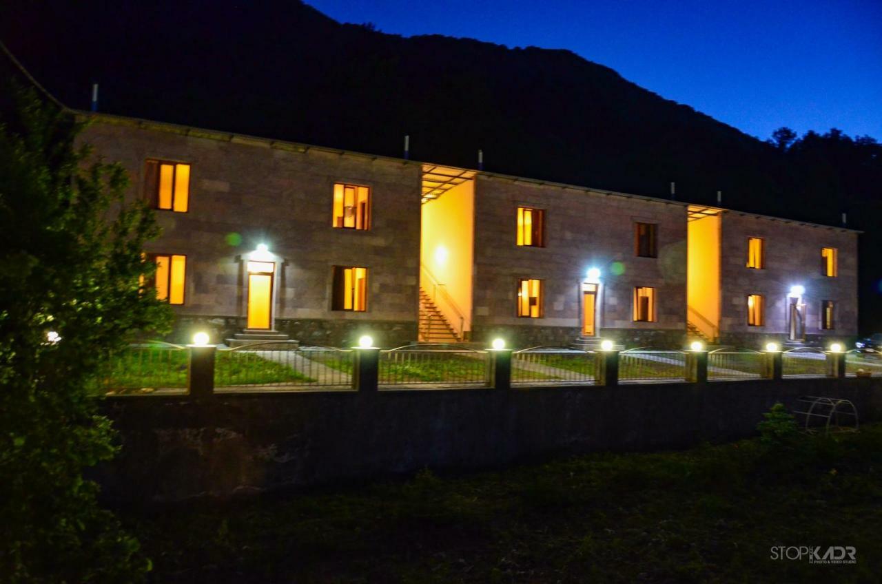 Yeghevnut Hotel Goris Luaran gambar