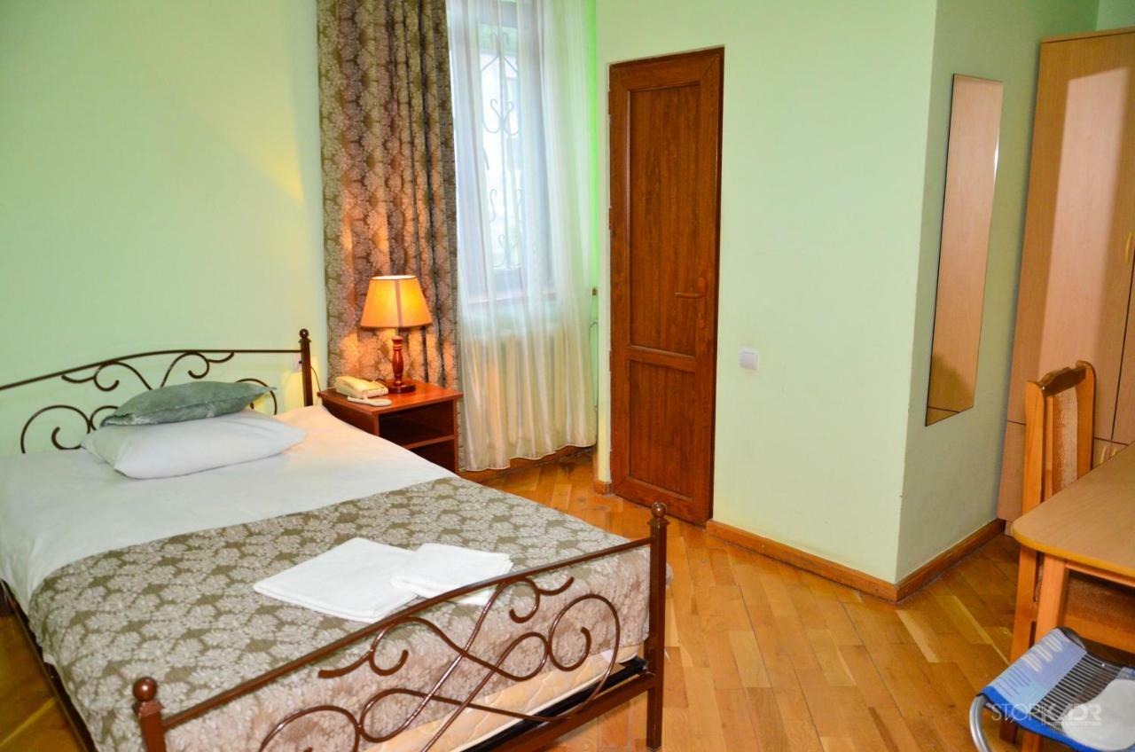 Yeghevnut Hotel Goris Luaran gambar