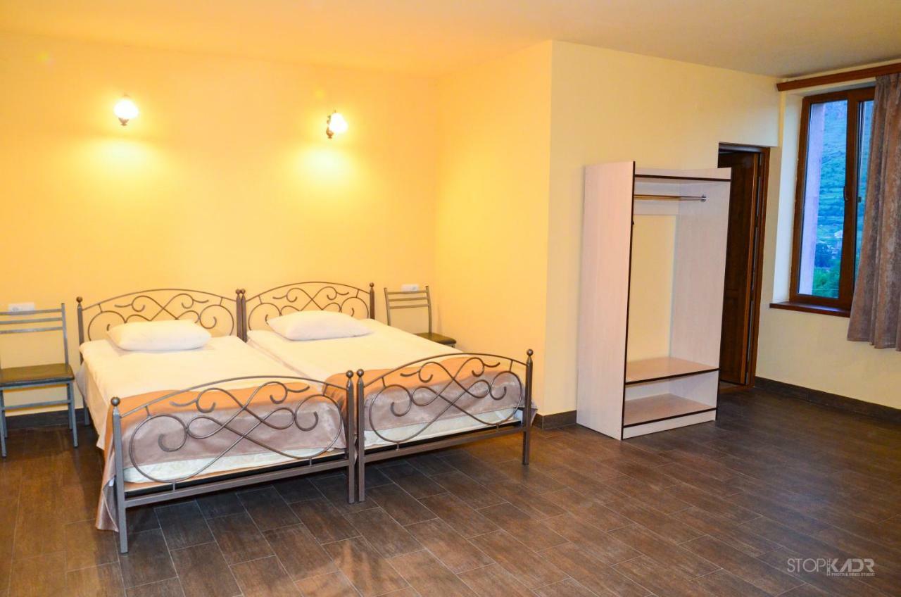 Yeghevnut Hotel Goris Luaran gambar