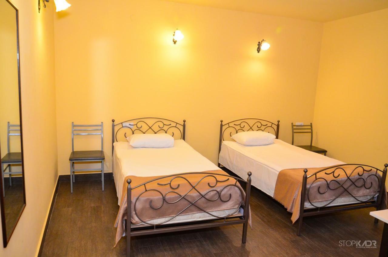 Yeghevnut Hotel Goris Luaran gambar