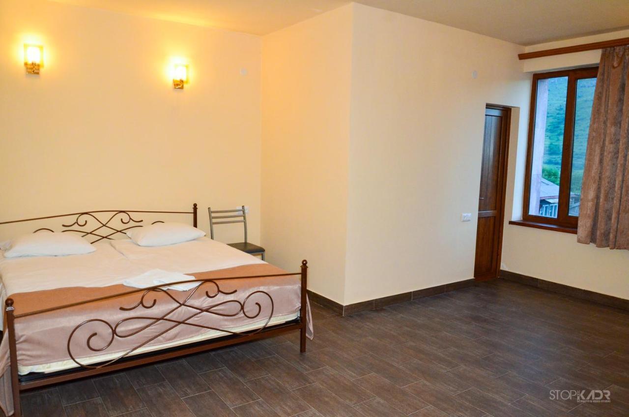 Yeghevnut Hotel Goris Luaran gambar